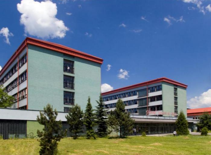 Historická fotografia zo školy